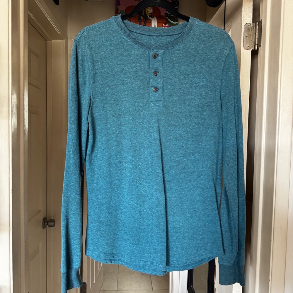 Men’s Small Blue Long Sleeve Henley Shirt